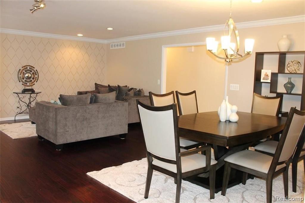 30740 Ridgeway Drive Farmington Hills, MI 48334 - Photo 12 of 58