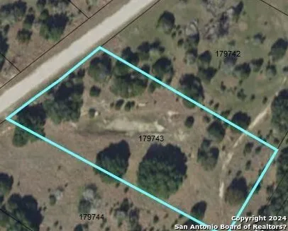 $115,000 | 25 Vaquero Drive, Pipe Creek, TX 78063