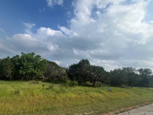 $115,000 | 25 Vaquero Drive, Pipe Creek, TX 78063