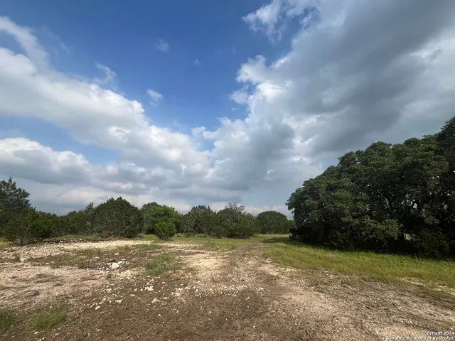 $115,000 | 25 Vaquero Drive, Pipe Creek, TX 78063