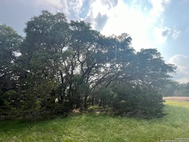 $115,000 | 25 Vaquero Drive, Pipe Creek, TX 78063