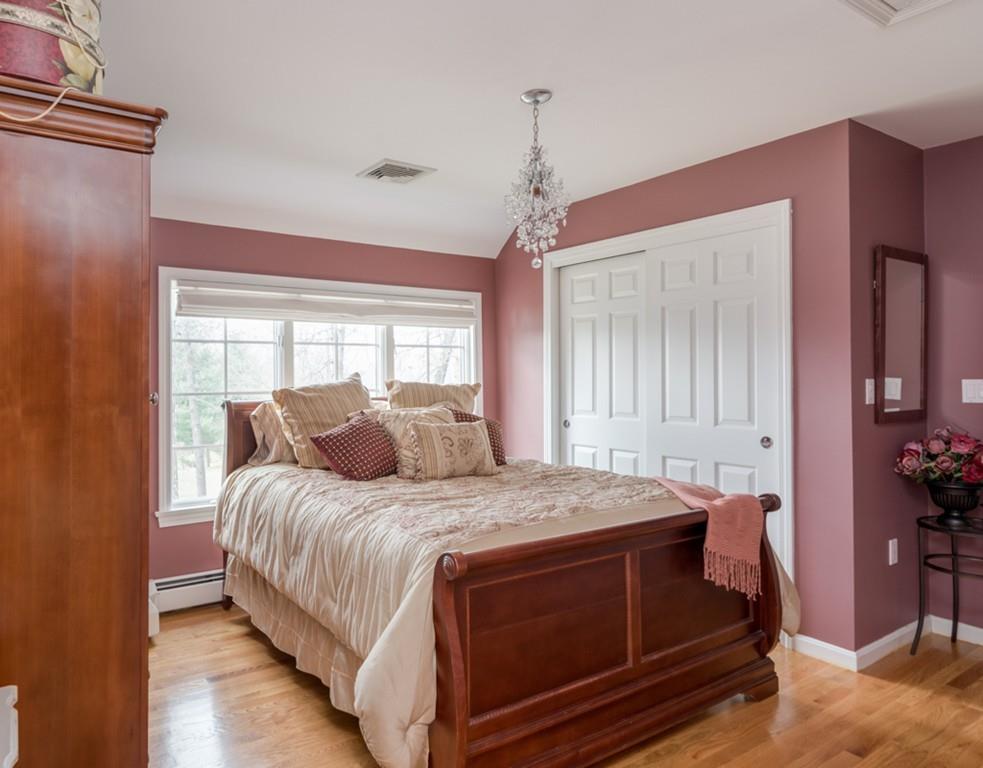 7 Crestview Road Bedford, MA 01730 - Photo 20 of 33 Gallery Image 20