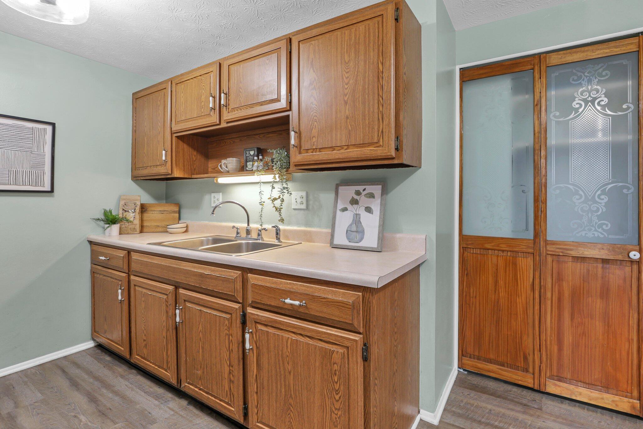 910 Ruma Road Columbus, OH 43207 - Photo 27 of 43 27-web-or-mls-0N4A3368