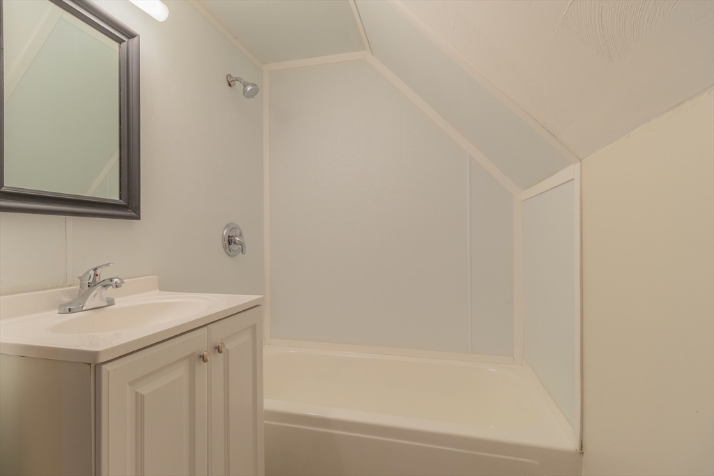 64 Acrebrook Road Springfield, MA 01129 - Photo 29 of 36