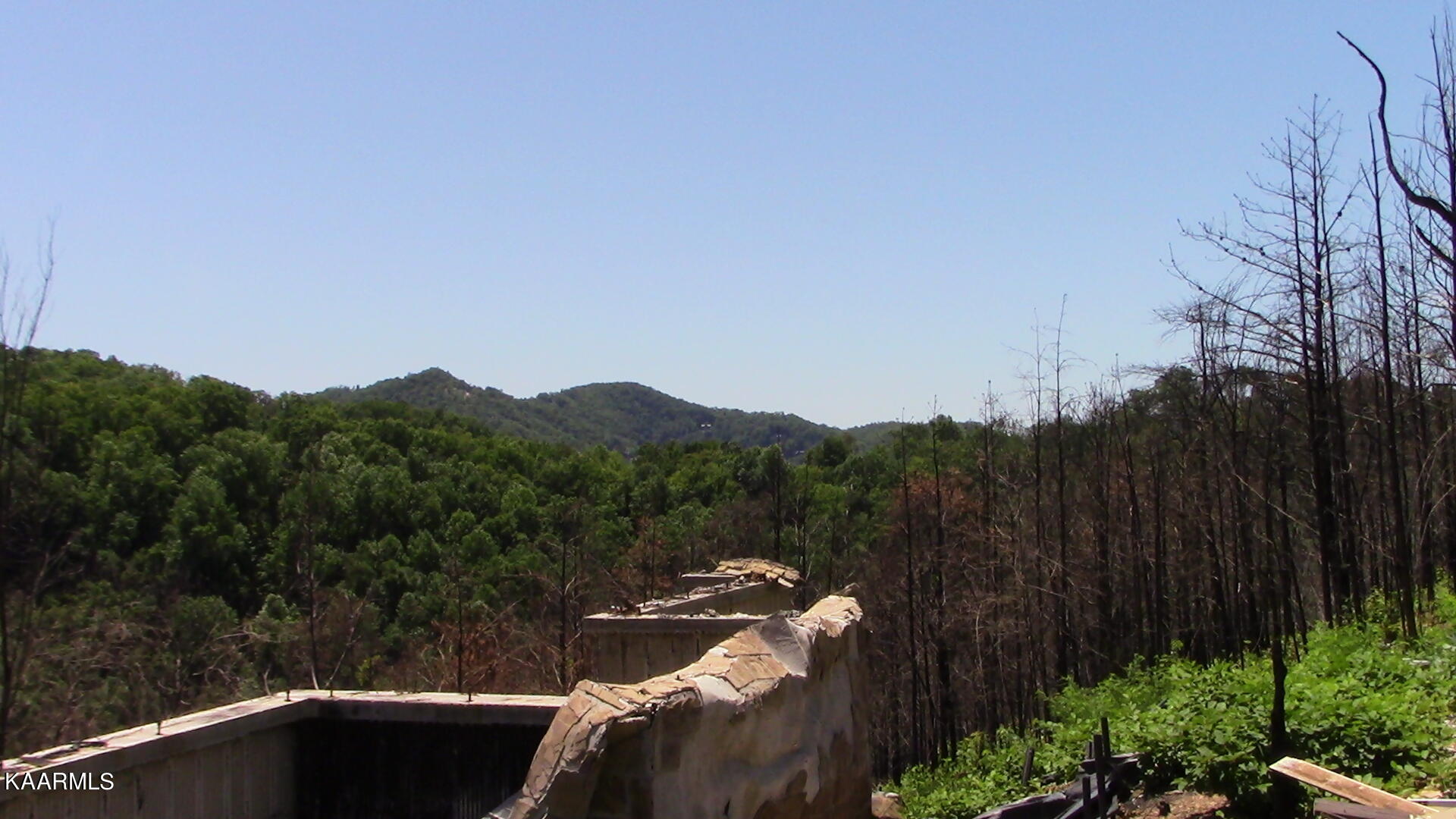 2261 Lone Ridge Drive Sevierville, TN 37862 - Photo 14 of 16 IMG_0668
