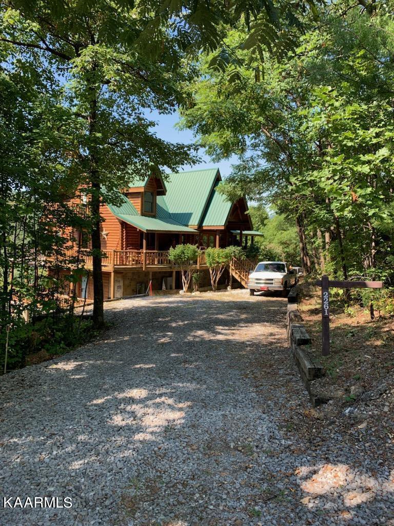 2261 Lone Ridge Drive Sevierville, TN 37862 - Photo 4 of 16 BFB83773-(1)