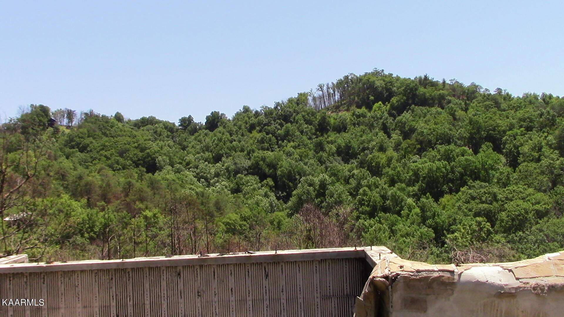 2261 Lone Ridge Drive Sevierville, TN 37862 - Photo 8 of 16 IMG_0662