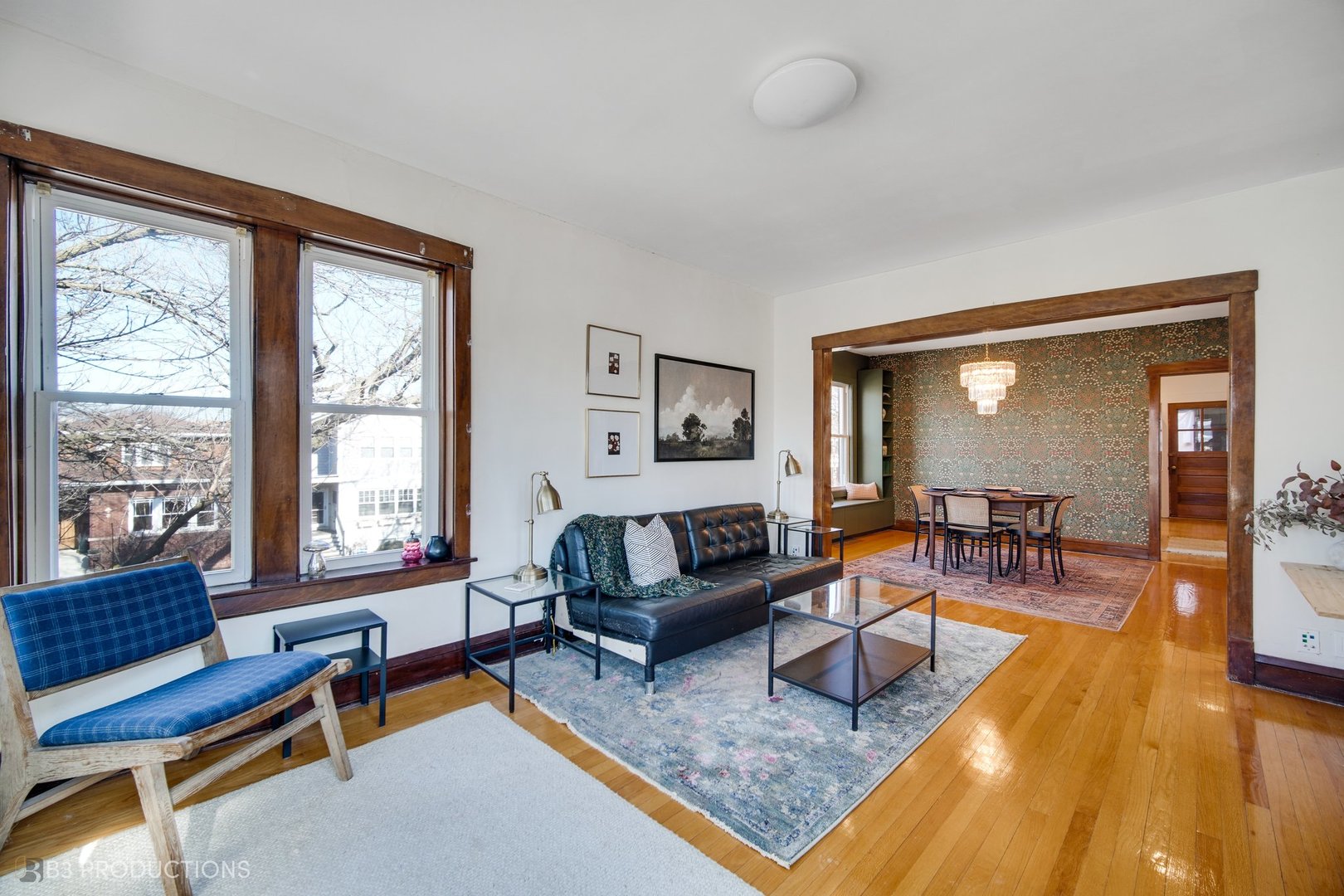 4159 North Maplewood Avenue Chicago, IL 60618 - Photo 10 of 31 a living room with furniture and a large window