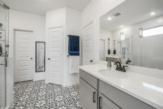 $2,800 | 31419 Elmgrove Knoll Drive, Cypress, TX 77433