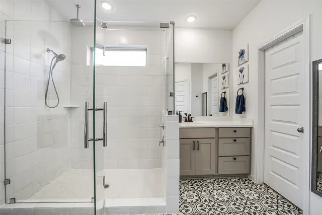 $2,800 | 31419 Elmgrove Knoll Drive, Cypress, TX 77433