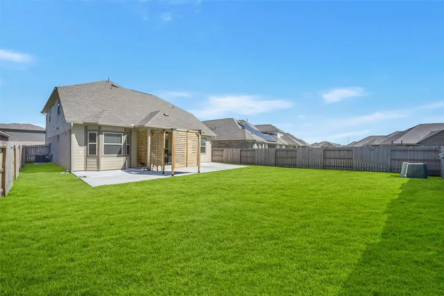 $2,800 | 31419 Elmgrove Knoll Drive, Cypress, TX 77433