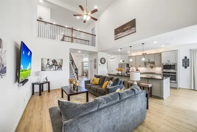 $2,800 | 31419 Elmgrove Knoll Drive, Cypress, TX 77433