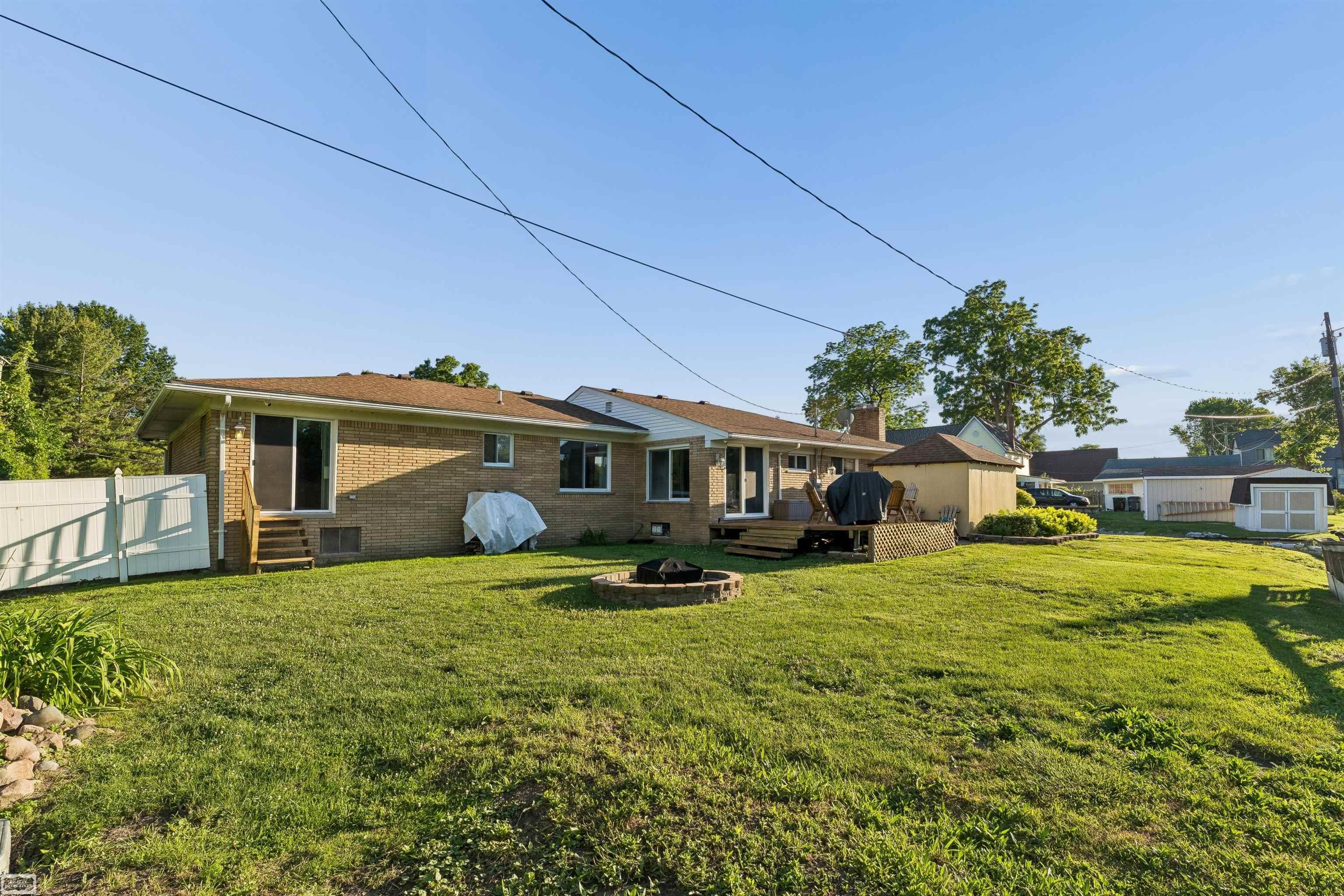 28697 South River Road Harrison Township, MI 48045 - Photo 36 of 41