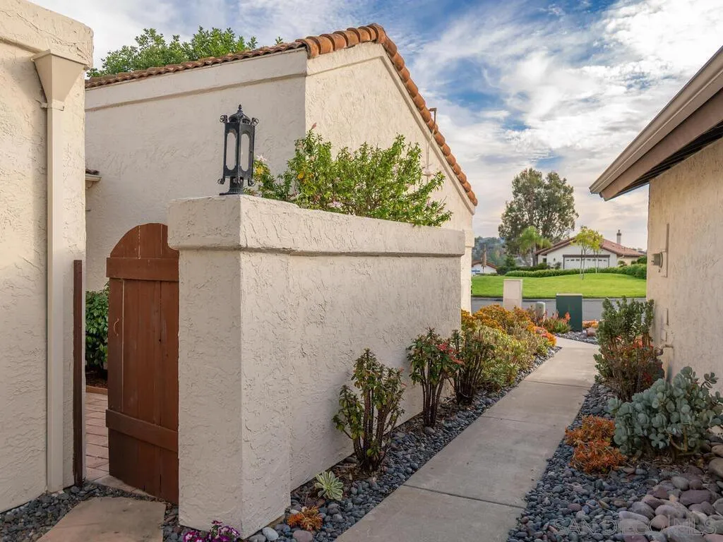 12872 Circulo Dardo San Diego, CA 92128 - Photo 2 of 68