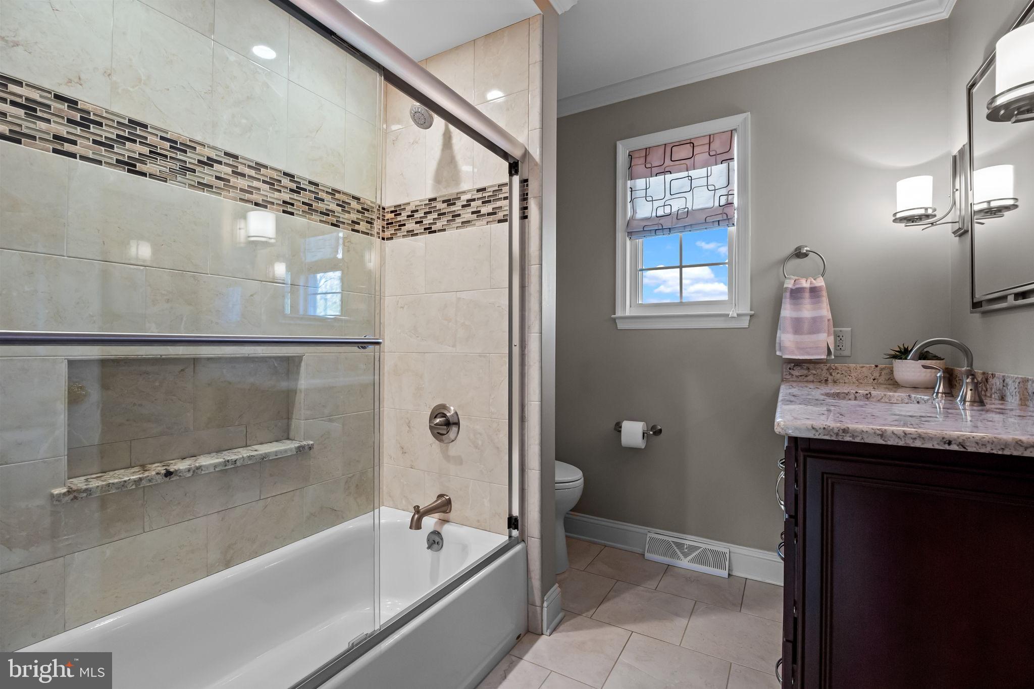 284 Greenview Road Yardley, PA 19067 - Photo 31 of 47 Hall Bath