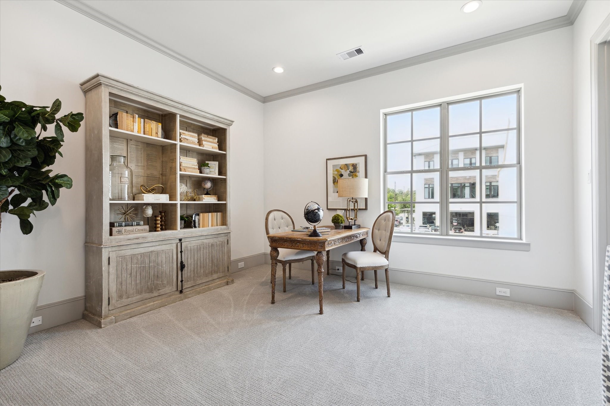 207 Sutton Row Place Houston, TX 77024 - Photo 18 of 30 a dining room with furniture and window