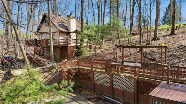 $289,900 | 474 Natchez Lane, Sugar Grove, OH 43155