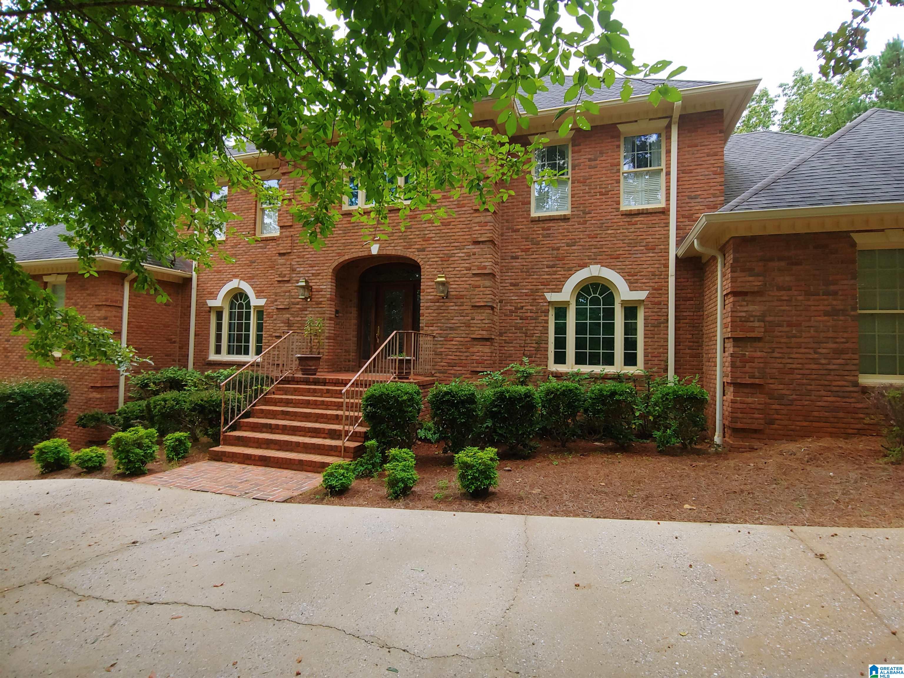 1409 Stonehill Road Sylacauga, AL 35150 - Photo 2 of 39
