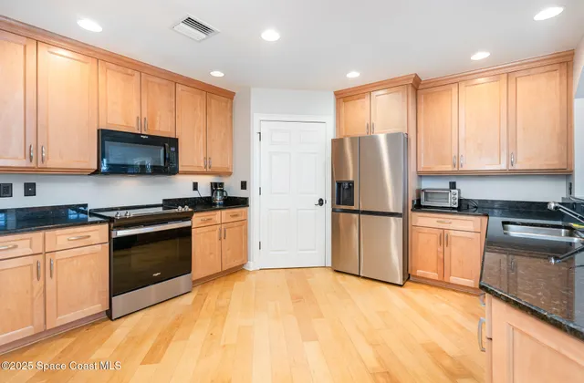 $600,000 | 1437 Pineapple Avenue, Unit 603, Melbourne, FL 32935