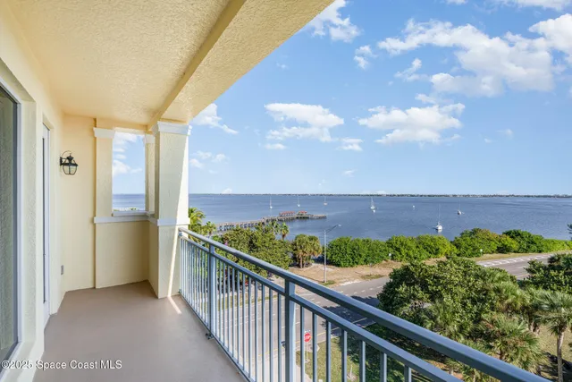 a picture of floor plan