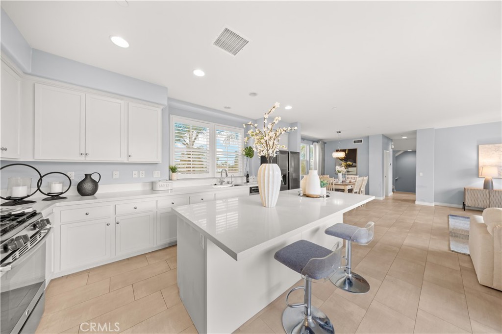 221 Promenade Street Pomona, CA 91768 - Photo 16 of 39