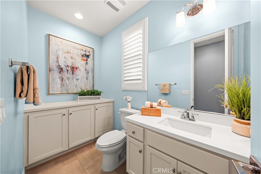 221 Promenade Street Pomona, CA 91768 - Photo 7 of 39