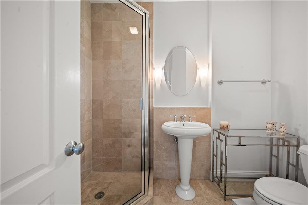 2828 Peachtree Road Northwest, Unit 1204 Atlanta, GA 30305 - Photo 32 of 48