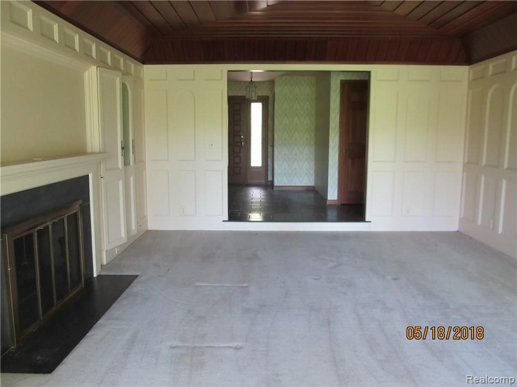 10363 Hartland Road Fenton, MI 48430 - Photo 10 of 22 IMG_3750.JPG