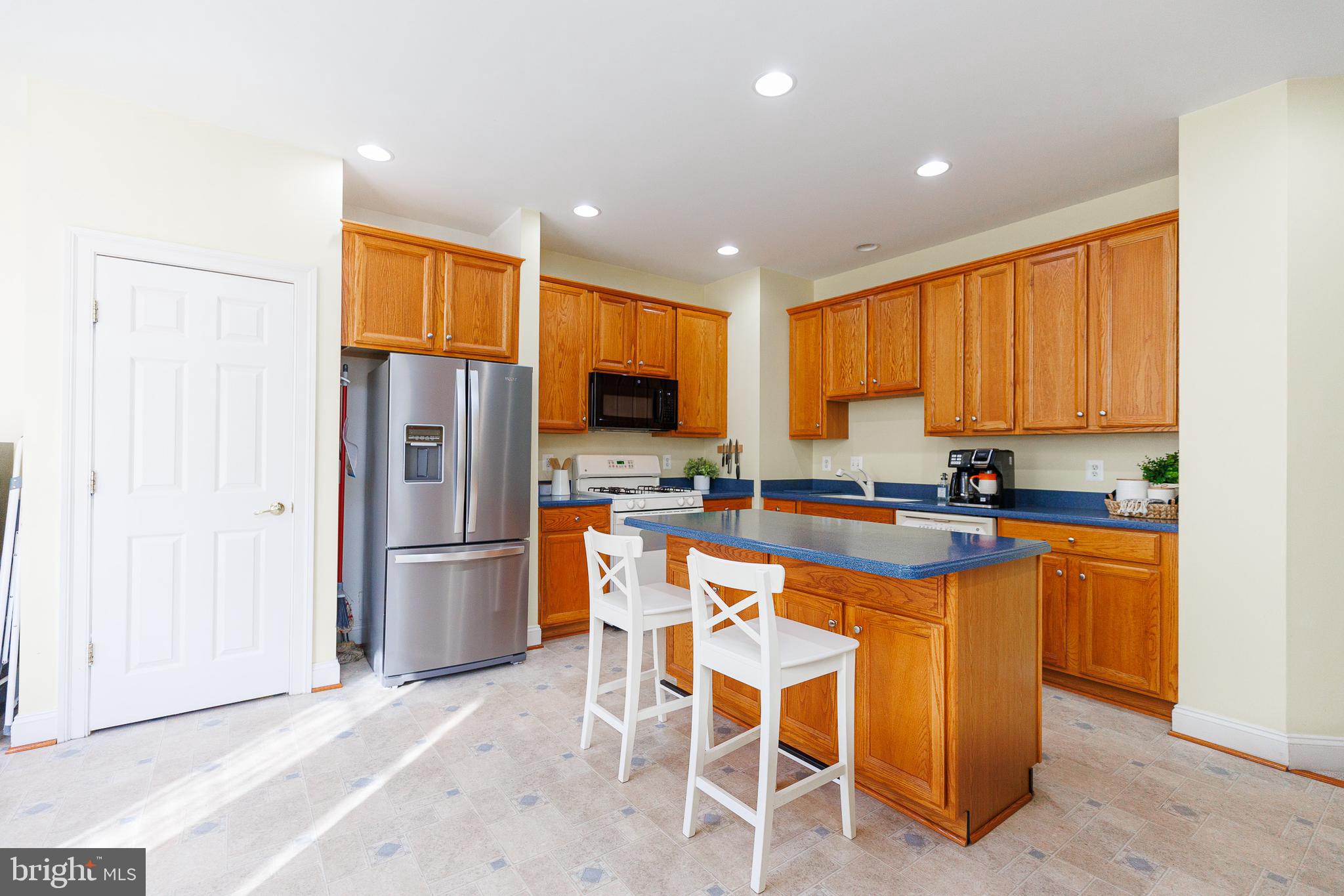 6844 Witton Circle Gainesville, VA 20155 - Photo 12 of 37