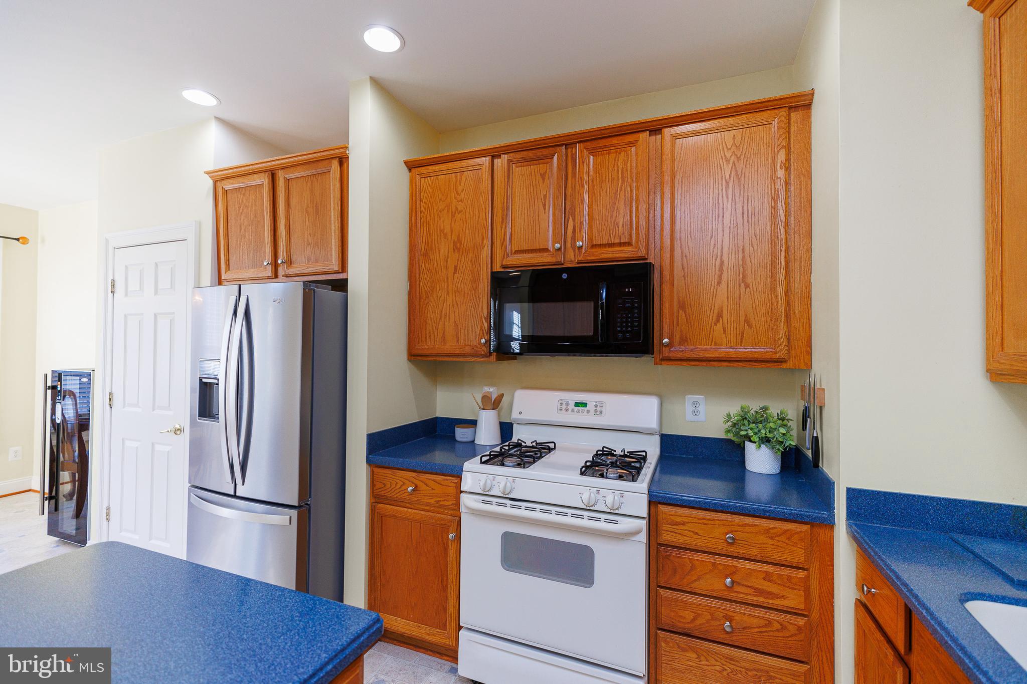 6844 Witton Circle Gainesville, VA 20155 - Photo 15 of 37