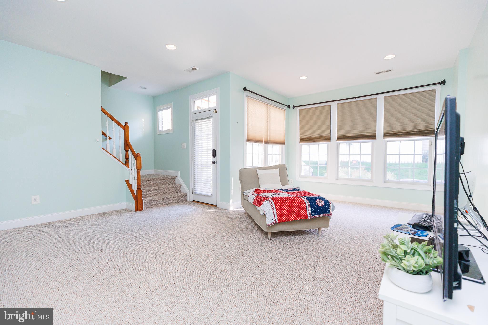 6844 Witton Circle Gainesville, VA 20155 - Photo 32 of 37