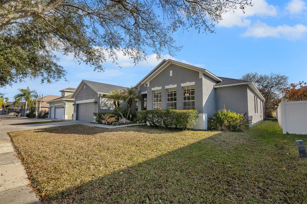 13845 Amberleigh Road Orlando, FL 32837 - Photo 2 of 43