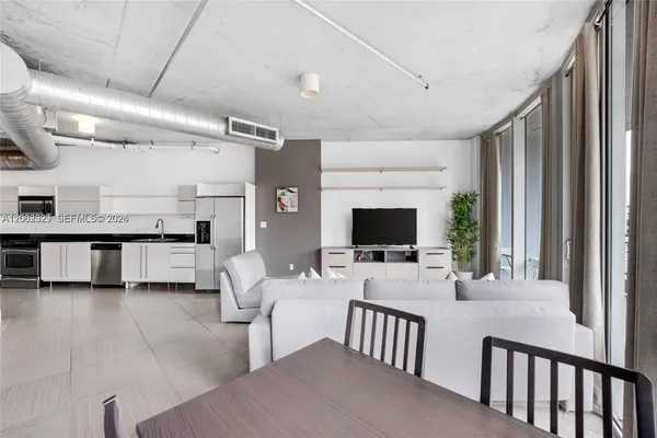 $2,999 | Neo Vertika, Miami, FL 33130
