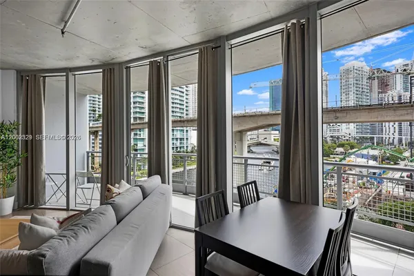$2,999 | Neo Vertika, Miami, FL 33130