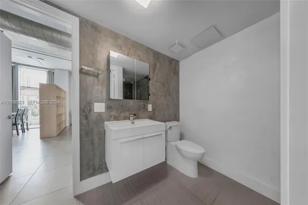 $2,999 | Neo Vertika, Miami, FL 33130