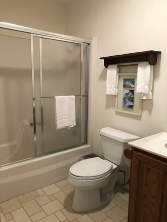 1012 Jericho Road, Unit 101B Williamstown, MA 01267 - Photo 19 of 24