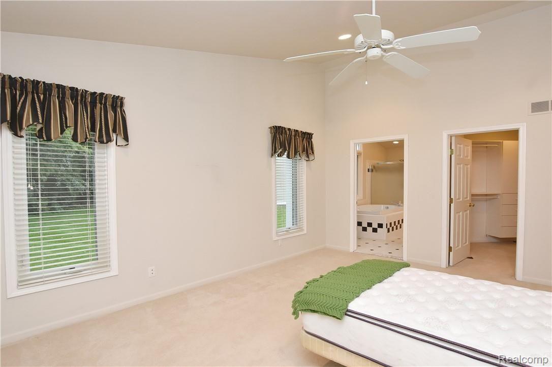 3375 Henley Court Rochester, MI 48309 - Photo 21 of 31 3375 Henley Ct_21.JPG