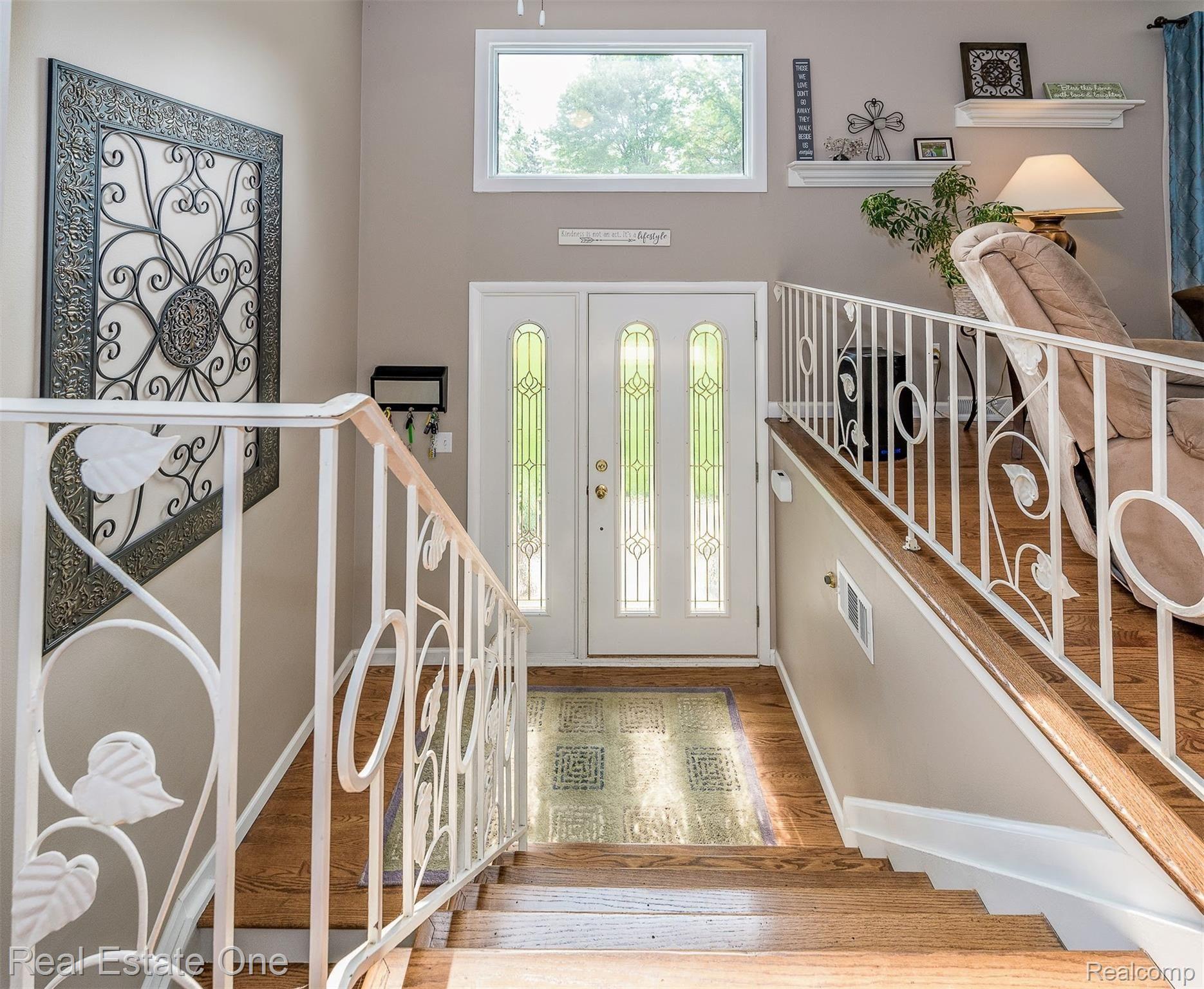 3575 Beach Road Troy, MI 48084 - Photo 14 of 37 DSC_8438-2.jpg