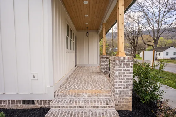 $795,000 | 1402 West 55th Street, Chattanooga, TN 37409