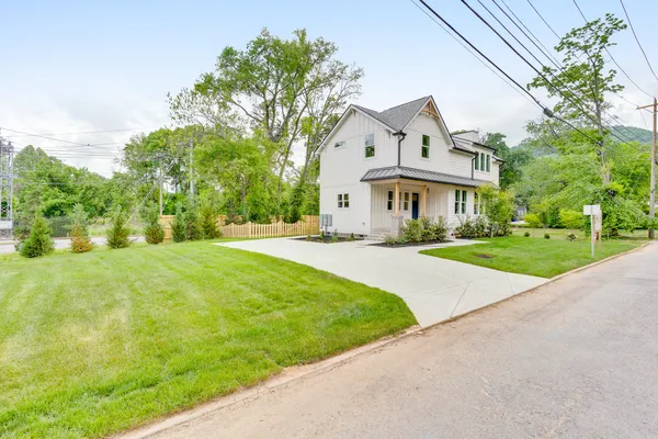 $795,000 | 1402 West 55th Street, Chattanooga, TN 37409
