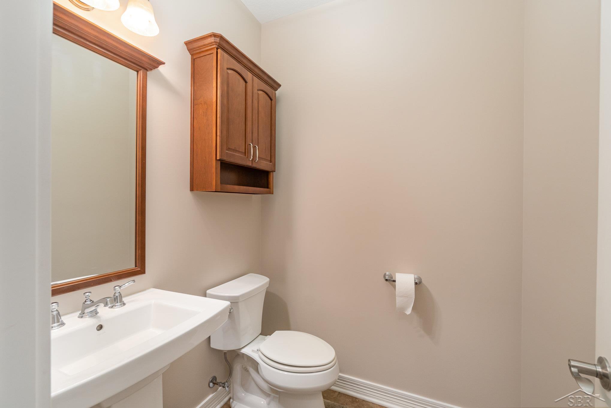 5201 Ridgeview Court Midland, MI 48642 - Photo 6 of 36 50119909-5.JPG