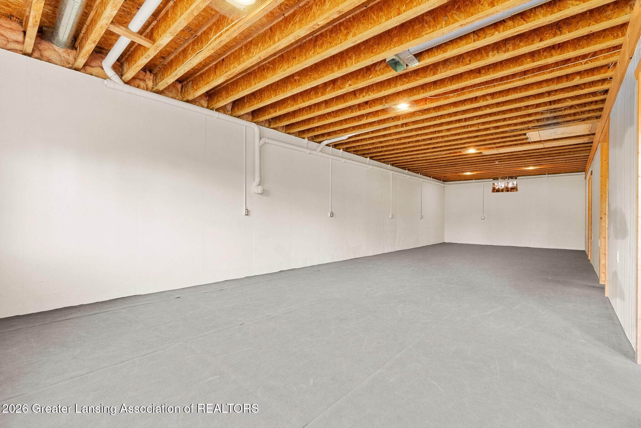 2327 Vandekarr Road Owosso, MI 48867 - Photo 56 of 60 61-Media Jett -61