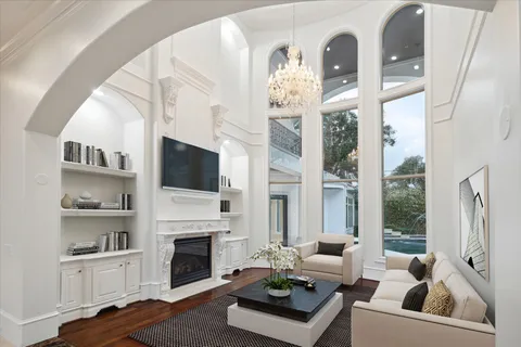 $2,850,000 | 5101 Huckleberry Circle, Houston, TX 77056