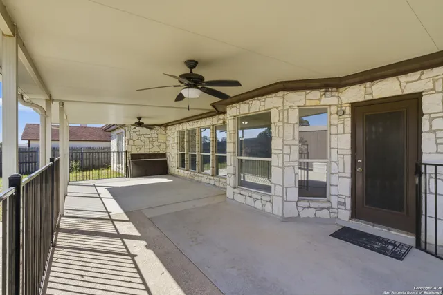 $389,000 | 144 Las Palomas Drive, La Vernia, TX 78121