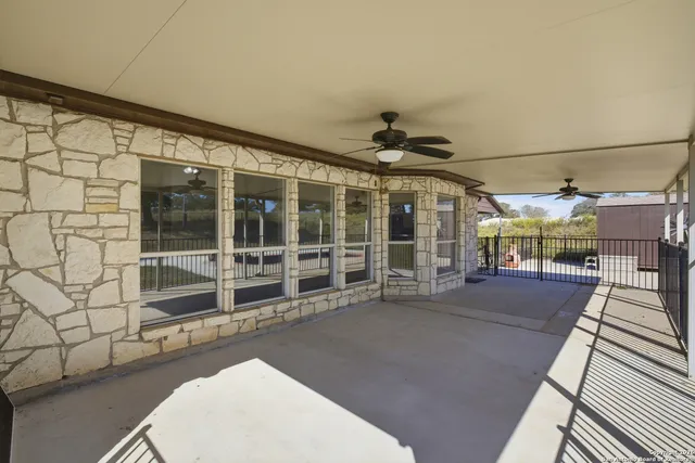 $389,000 | 144 Las Palomas Drive, La Vernia, TX 78121