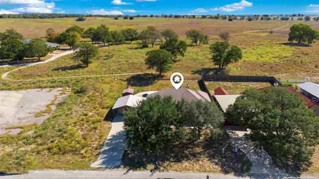 $389,000 | 144 Las Palomas Drive, La Vernia, TX 78121