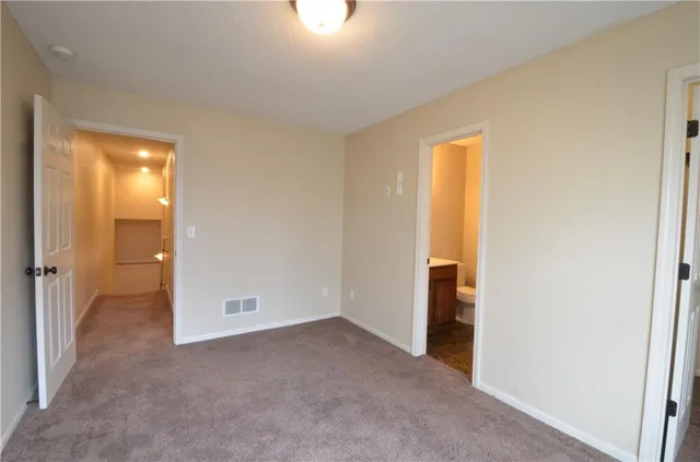 $265,000 | 9584 North Main Street, Kansas City, MO 64155