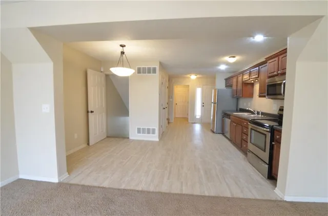 $265,000 | 9584 North Main Street, Kansas City, MO 64155