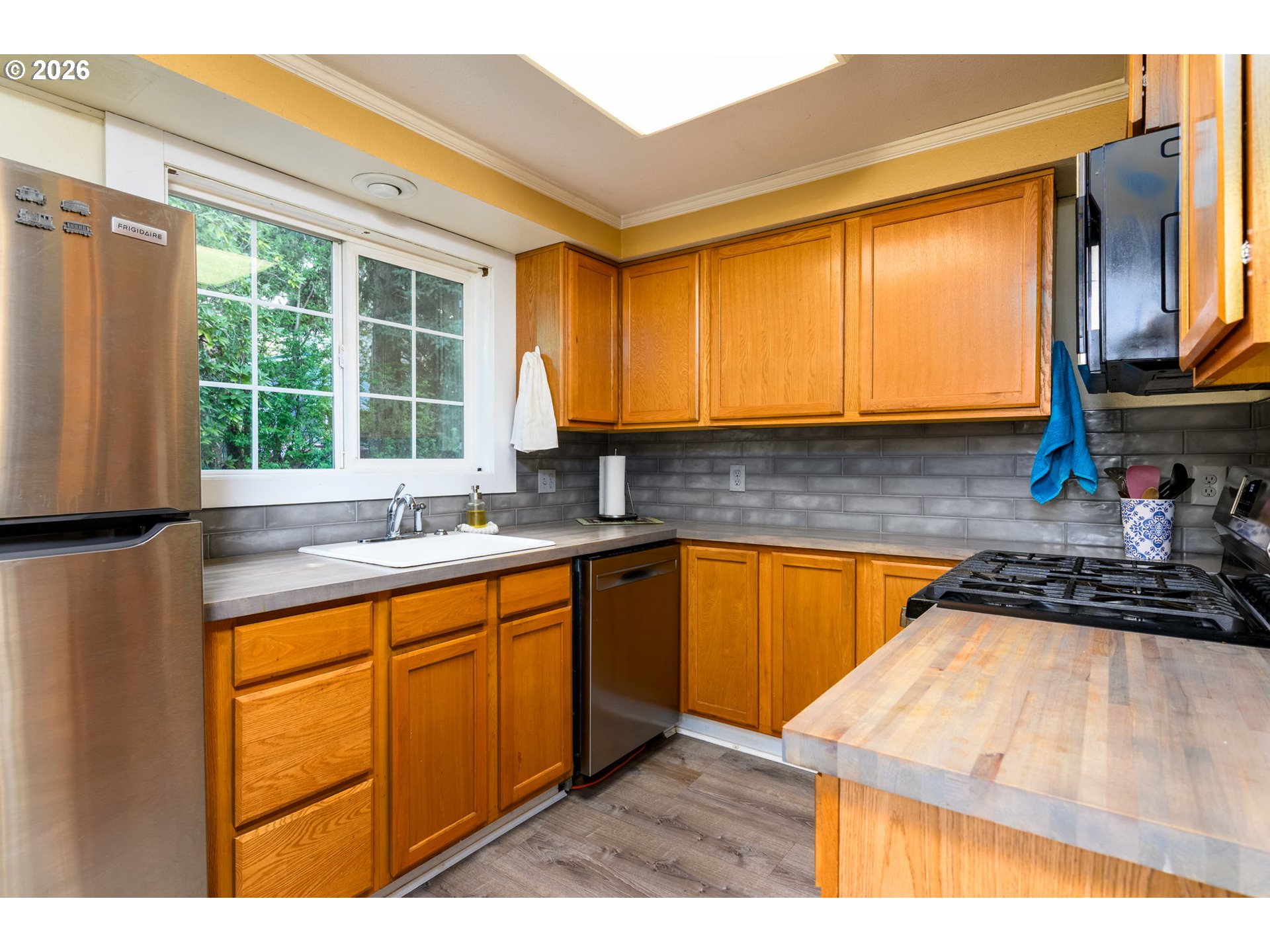 4747 Southeast Chase Road Gresham, OR 97080 - Photo 14 of 38