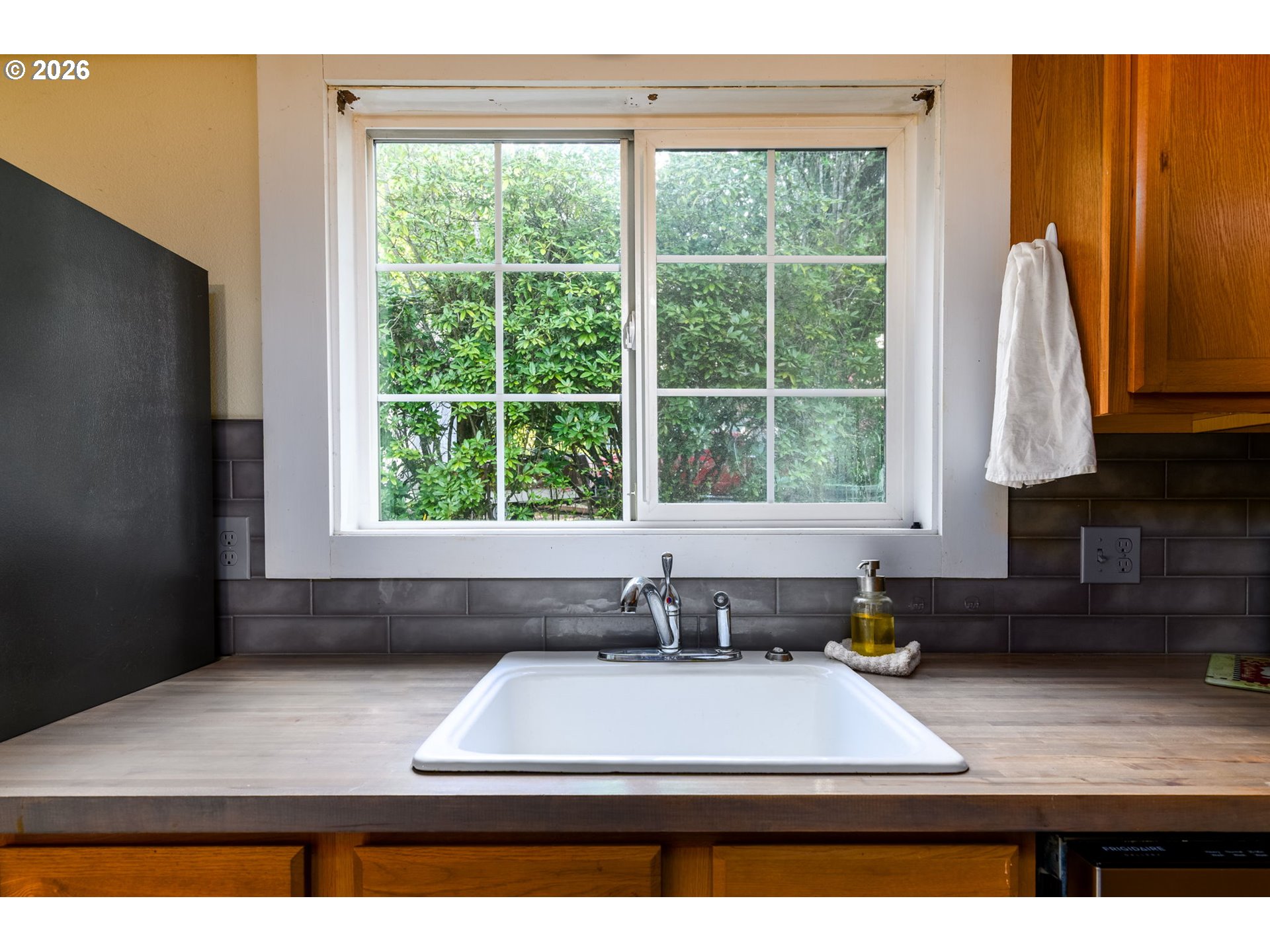 4747 Southeast Chase Road Gresham, OR 97080 - Photo 16 of 38